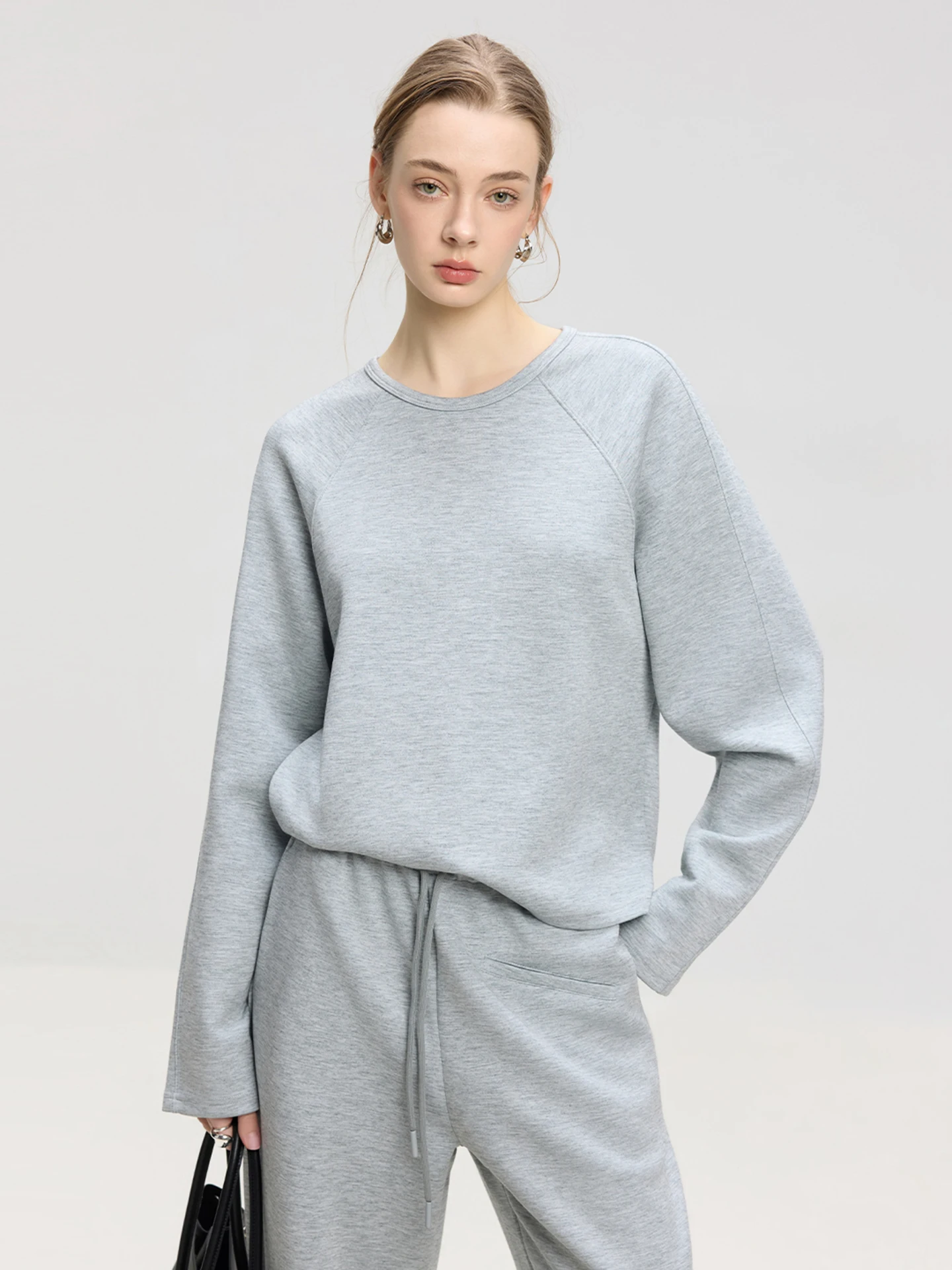 

LUR Women's round Neck Sweatshirt Spring Loose Casual Long Sleeve T-Shirt Versatile Top Comfortable Breathable Warmth