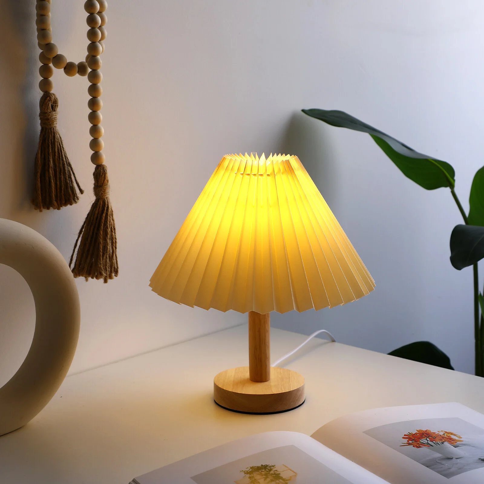 Pleated Lampshade Cloth Lamp Shade Creative Light Protector Replacement Light Protector Barrel for Bedside Table Wall Floor Lamp