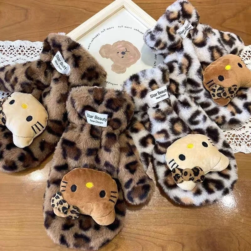 Gants en peluche chat Kt imprimé léopard pour filles pour garder au chaud en hiver épaissi pour le cyclisme et garder au chaud cadeau d'hiver pour les filles