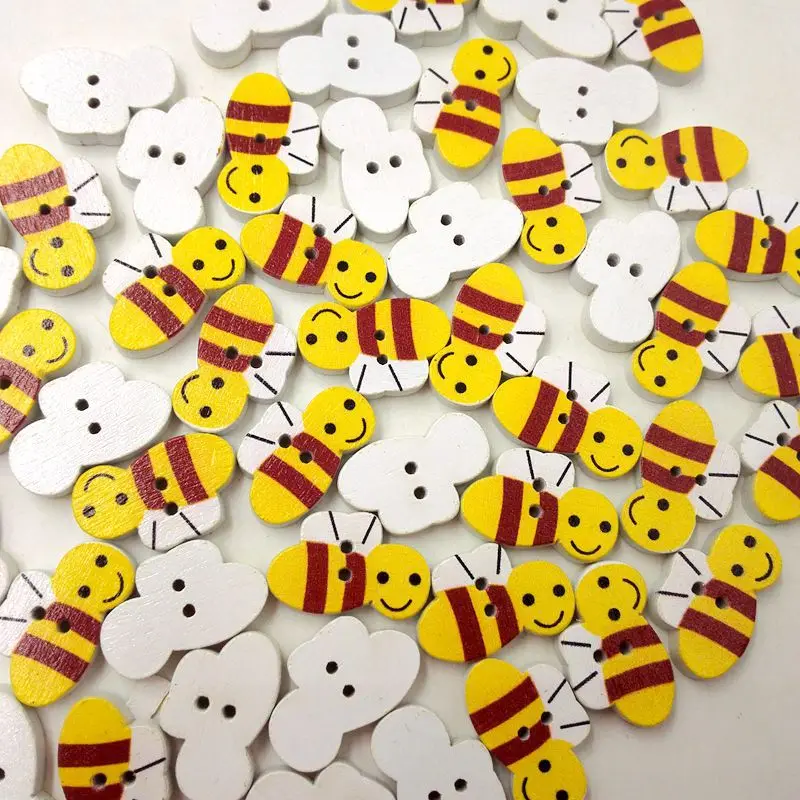 Leuke houten cartoonknopen, geschilderde houten knopen met twee gaten, knopen van decoratief materiaal, 50 stuks per verpakking.