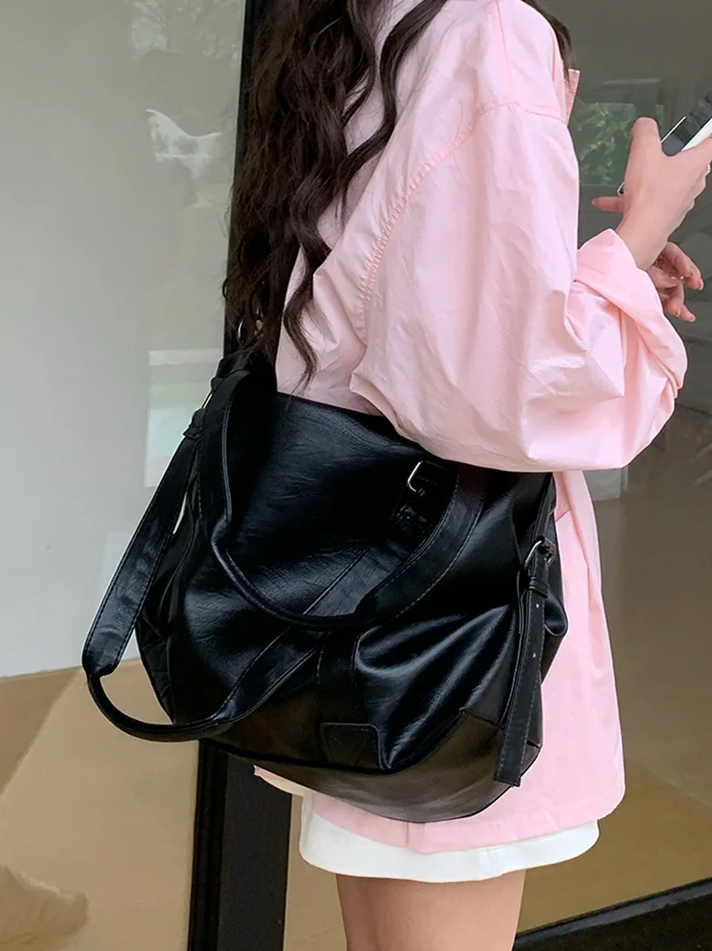 Handheld travel bag for women 2025 new Korean version casual tote bag, large capacity crossbody bag, luggage bag