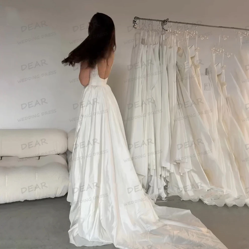 Abiti da sposa semplici A Line Scollo a barca senza schienale da donna Senza maniche Abiti da sposa eleganti Piega in raso Vestido De Novia Personalizzato