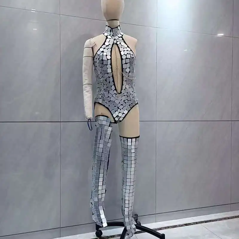 Strój na bar, koncert, dla piosenkarki, drag queen, kostium, złoty, srebrny, lustrzany kombinezon, nakładki na buty, strój taneczny, strój dla głównej tancerki, odzież sceniczna