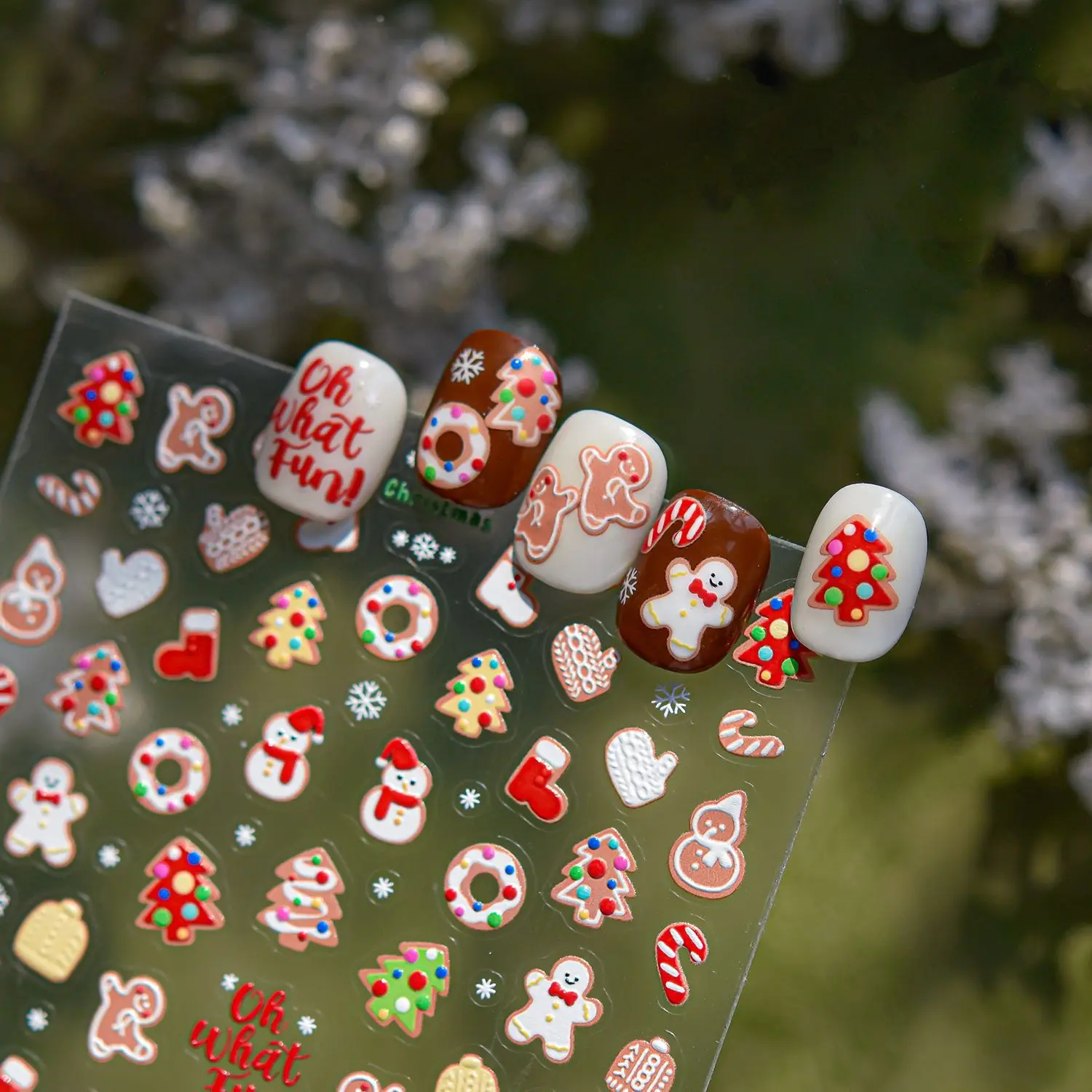 สติกเกอร์ติดเล็บลายนูน 5 มิติ ลายคริสต์มาสฤดูหนาว มนุษย์ขนมปังขิง ลูกบอลคริสตัล ตกแต่งเล็บ 3 มิติ สติกเกอร์ตกแต่งเล็บปีใหม่