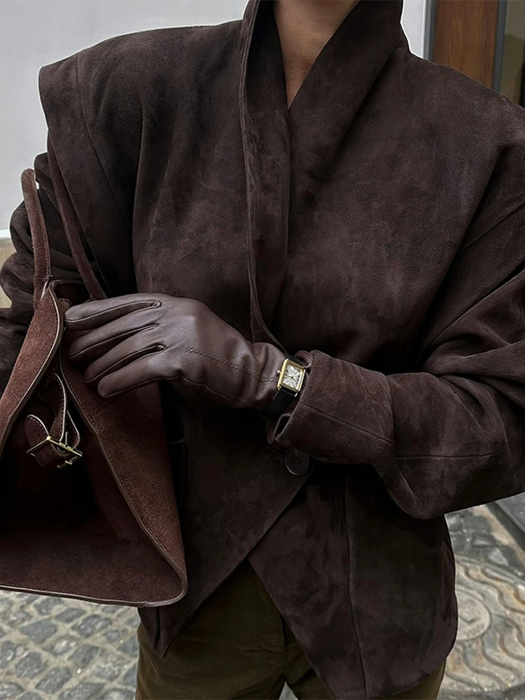 سترة نسائية عصرية ذات خصر متين وياقة مقلوبة وأكمام طويلة معاطف بأزرار لخريف 2025 ملابس خروج نسائية عتيقة جديدة ﻿