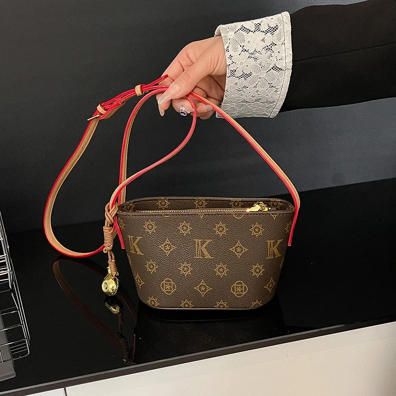 

Stylish Ladies Crossbody Bag In Durable Leather, Famous Designer Shoulder Bag For Women With Elegant Charm