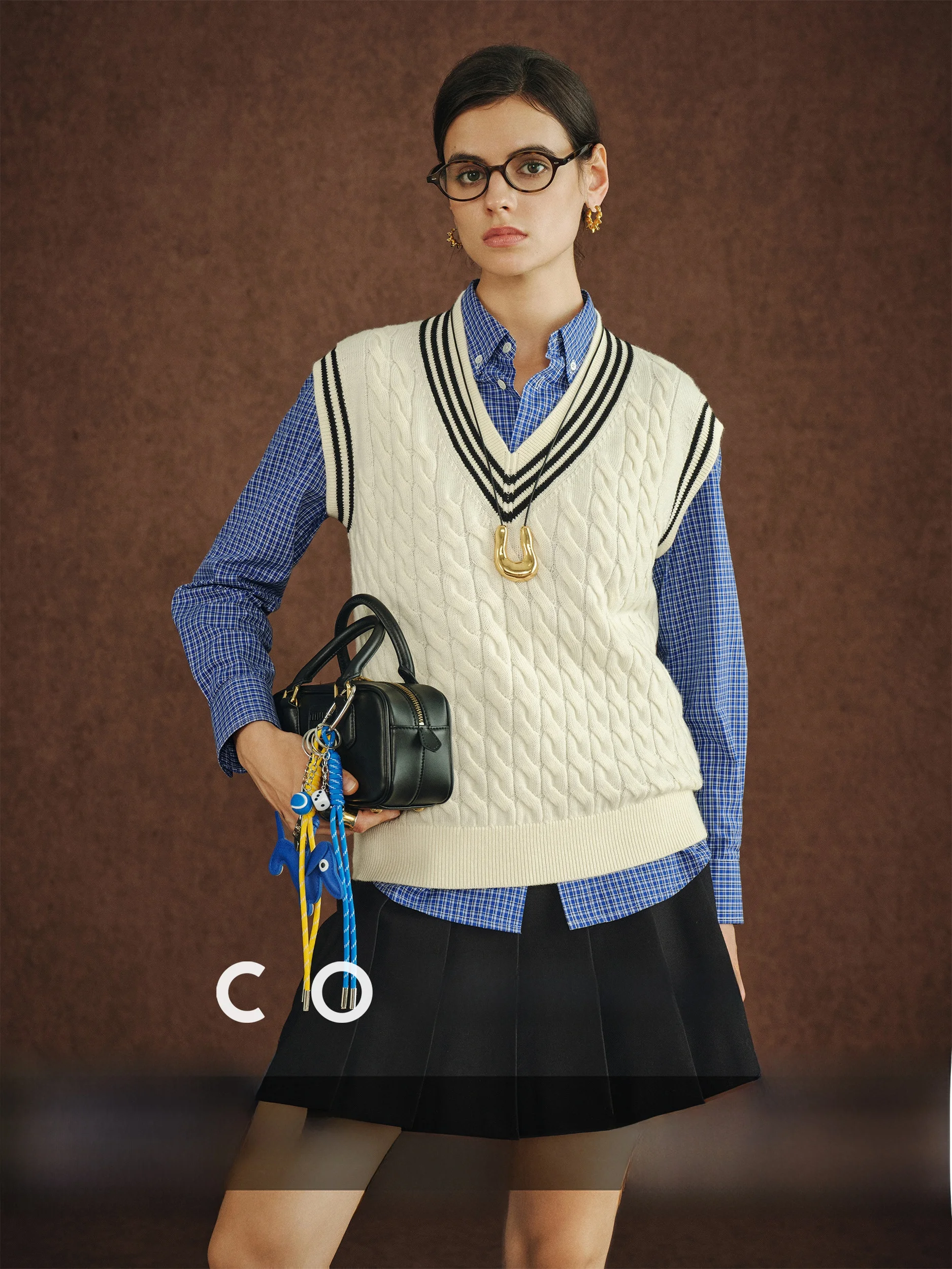 

Cu Woolen Knitted Vest Striped V-Ne Svel Straight-Body Simple Sle Commute Faion Women's Knitted Sweater