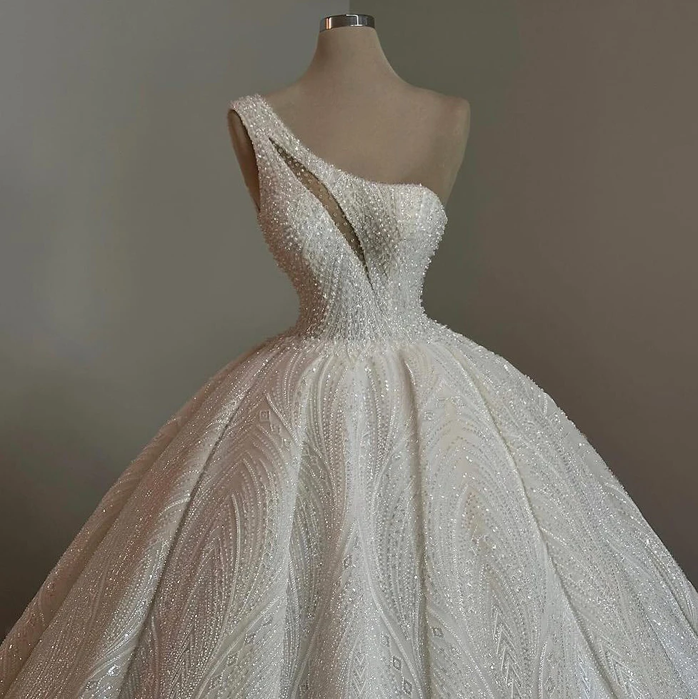 

White Luxury Beading Wedding Dress Bridal Dresses 2025One Shoulder Wedding Gowns Handmade Vestido De Novia فساتين سه