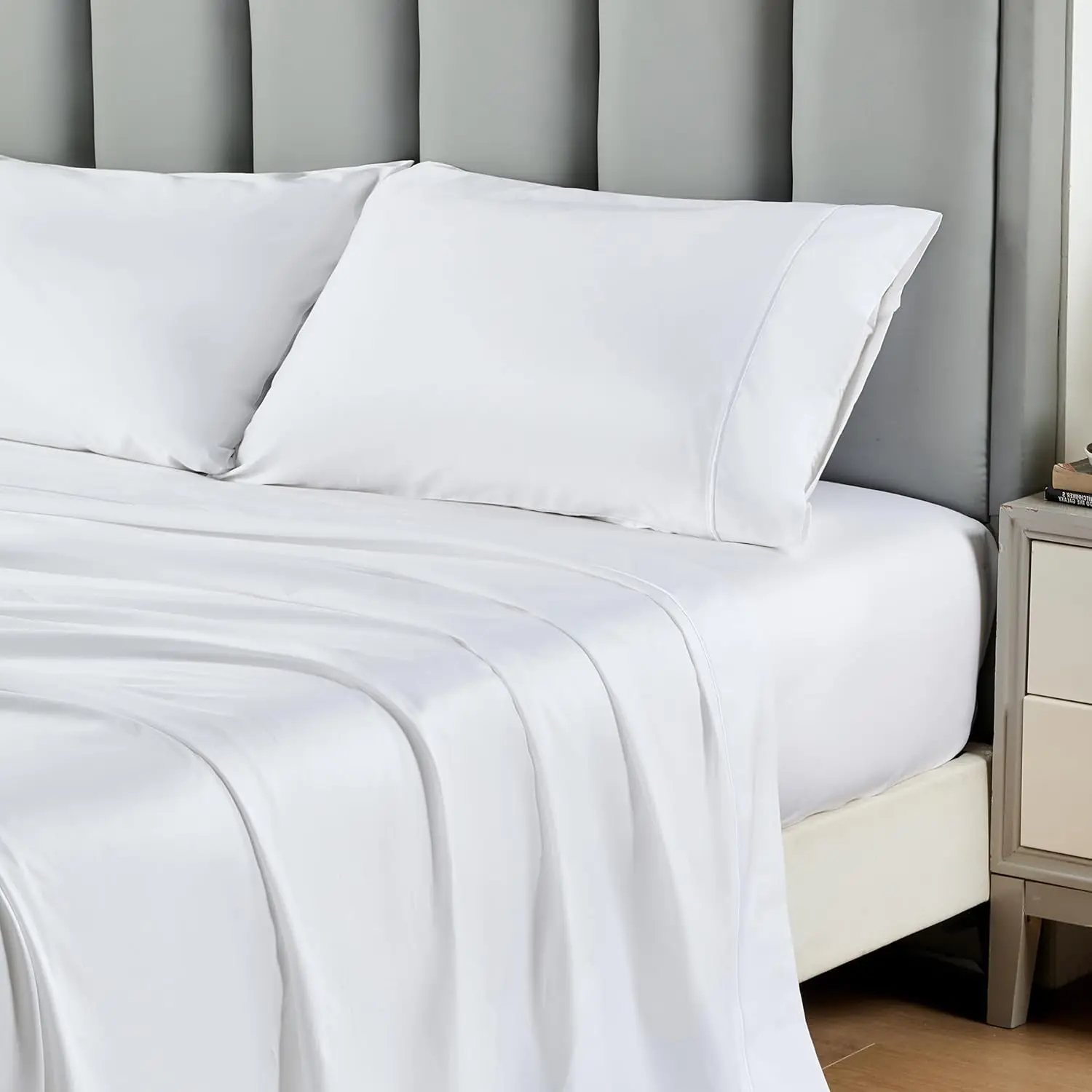 

Simple&Opulence, комплект простыней из 100% египетского хлопка, комплект из 4 предметов, дизайн вышивки, длинные скобы, чистое мягкое сатиновое плетение, простыня