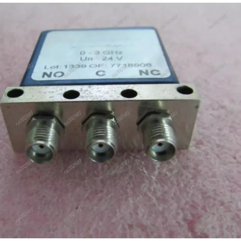 

RF Switch R570315000 3GHz 300W 24V Second-hand Microwave Coaxial Single Pole Double Throw Accessory