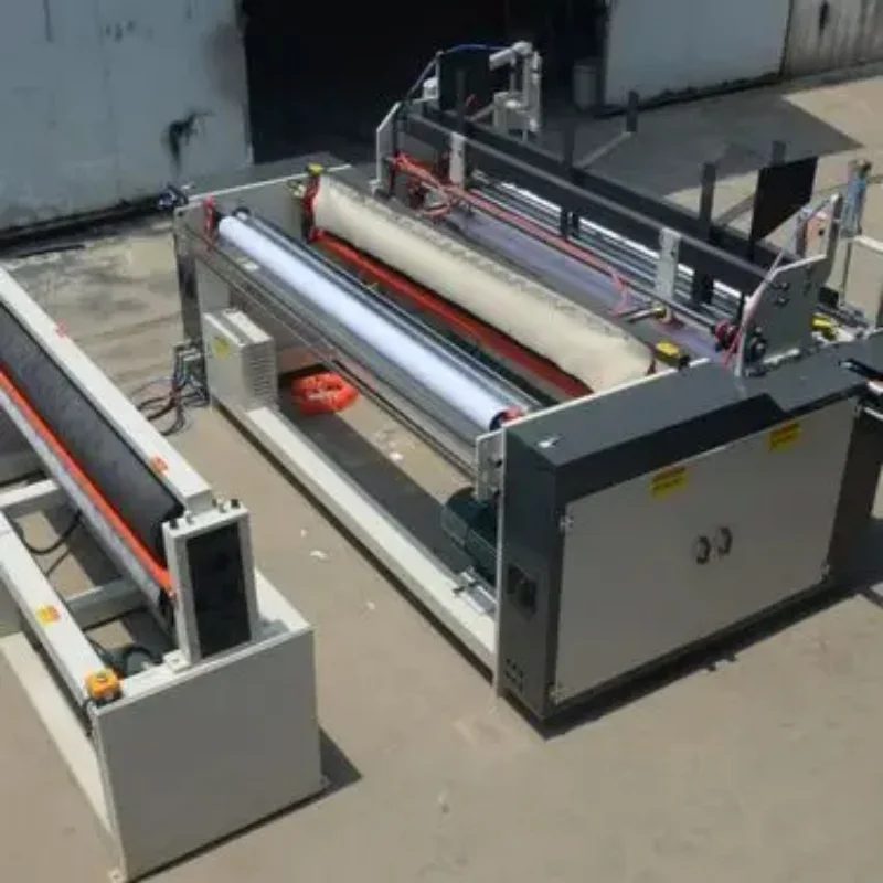 全自動トイレットペーパー生産ライン 工場用トイレットペーパー巻き戻し機 切断・巻き戻し機