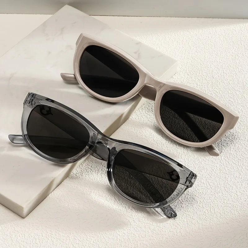 2-teilige modische Brille mit Kätzchenaugen-Rahmen, trendige Brille, geeignet für Männer und Frauen, geeignet für Urlaubspartys