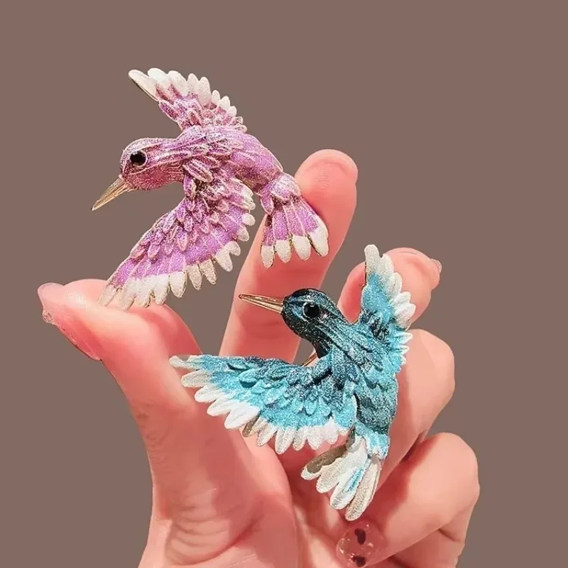 Uorich National Style Design Blue Little Hummingbird Brooch Temperament Retro Enamel Unisex Pin Coat Suit Accessories Daily Wear