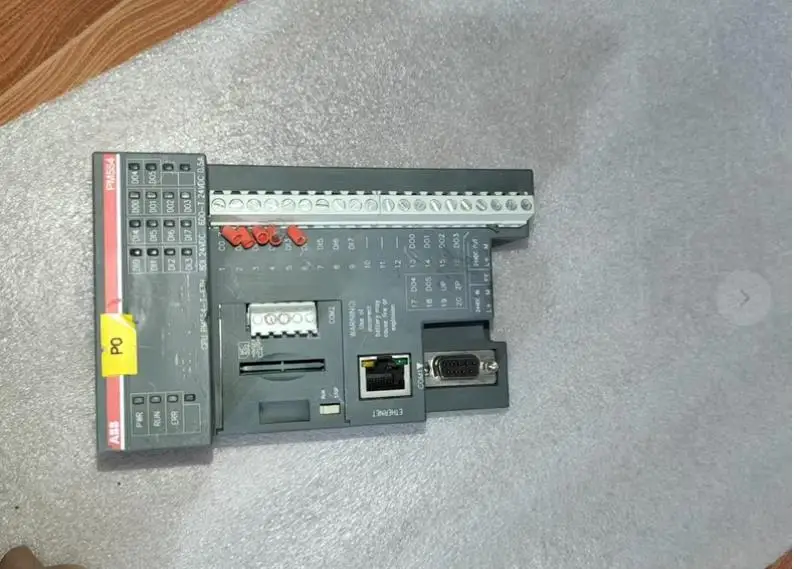 

CPU module PM554-T-ETH second-hand disassembly