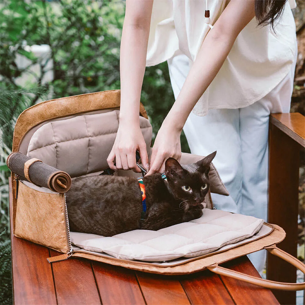 Original Pet Handle Bag For Puppy And Cat Winter Pet Carrier Bag Windproof Warm Portable Pet Travel Bag With Warm Mat