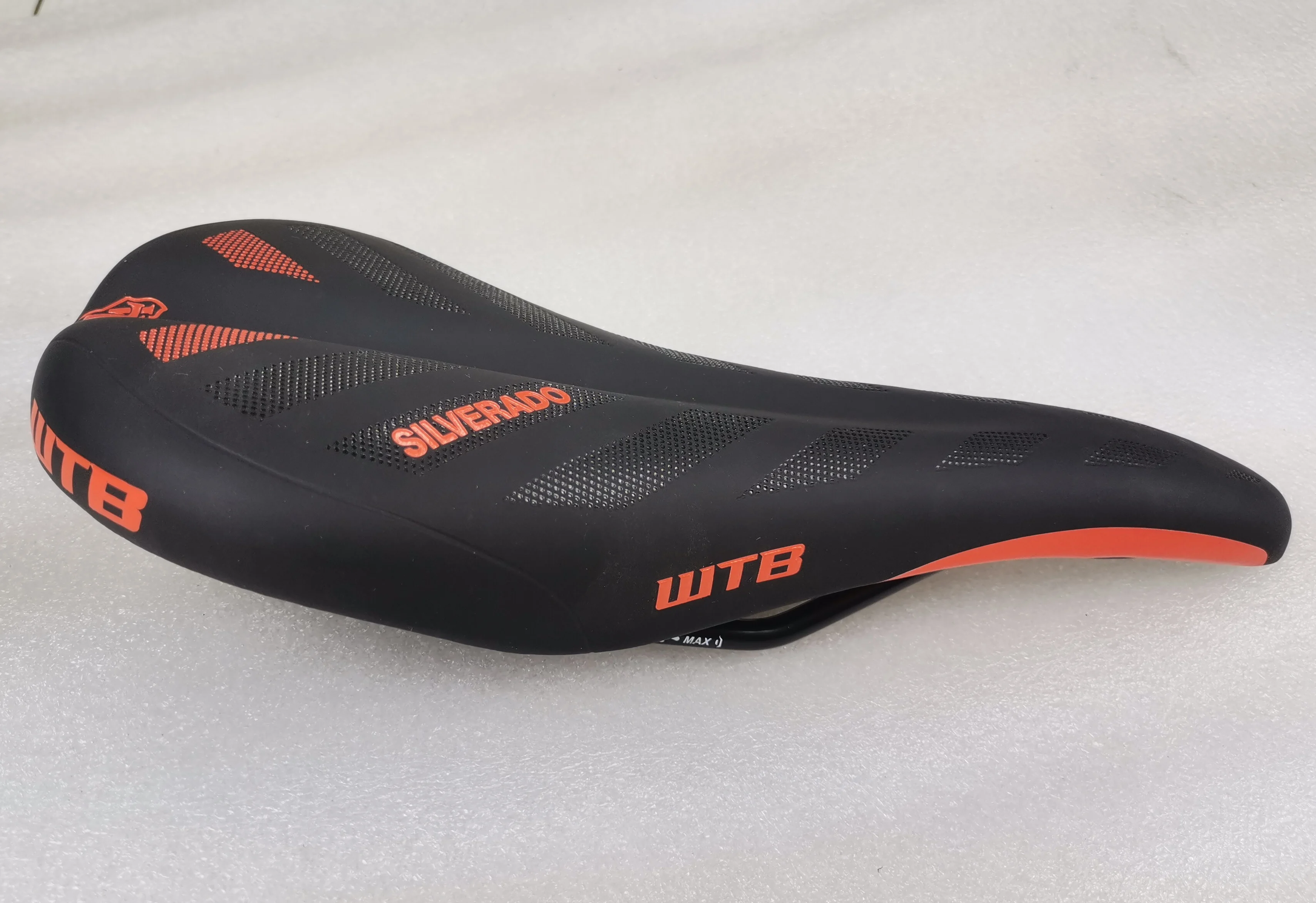 

NEW WTB SILVERADO SADDLE SEAT MTB ROAD OFFROAD 282MMX137MM BLACK ORANGE