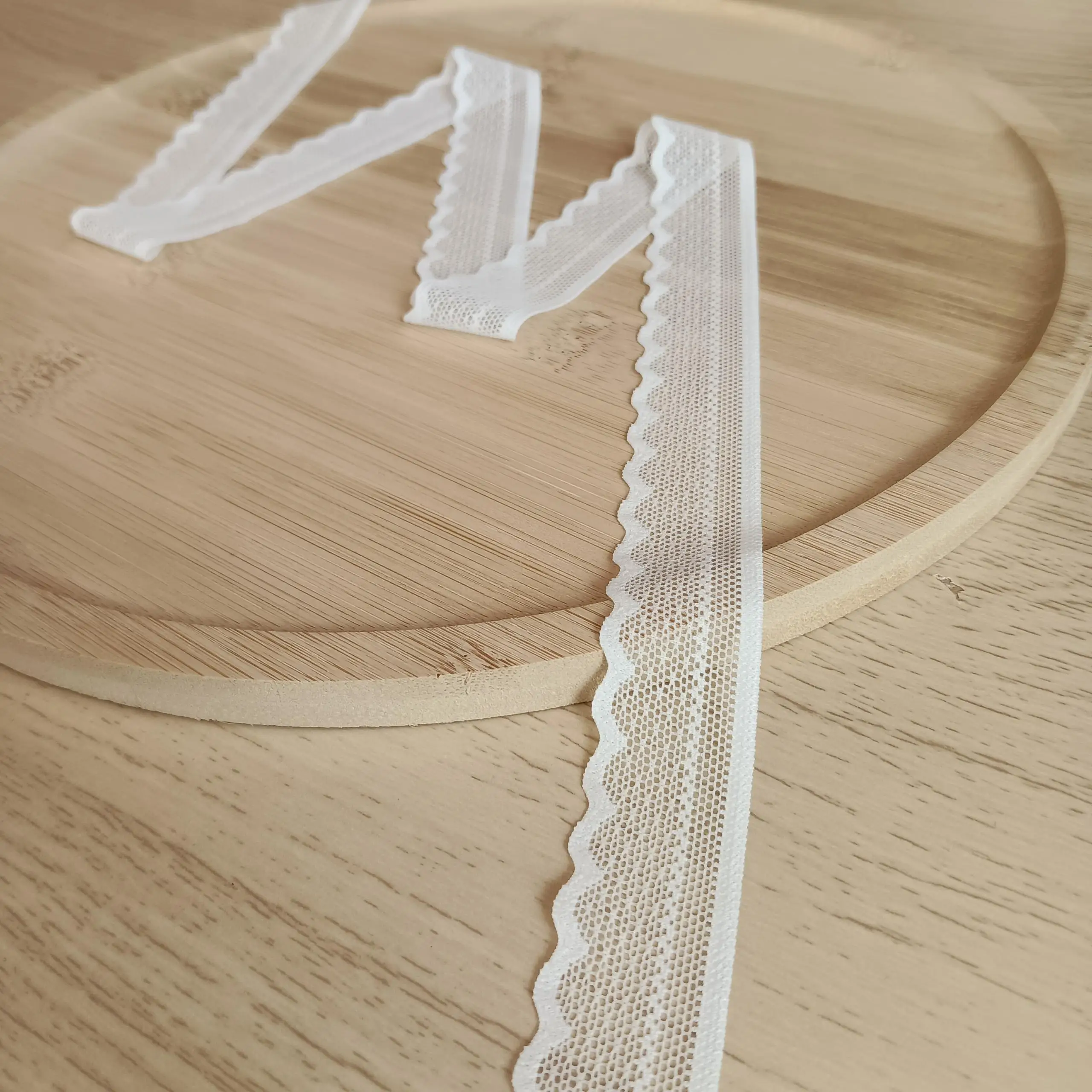 S2061-2 20-6 2.4cm white lace trim for underwear, Pressed Lace Clothes Sskirt Underwear Sewing Accessories