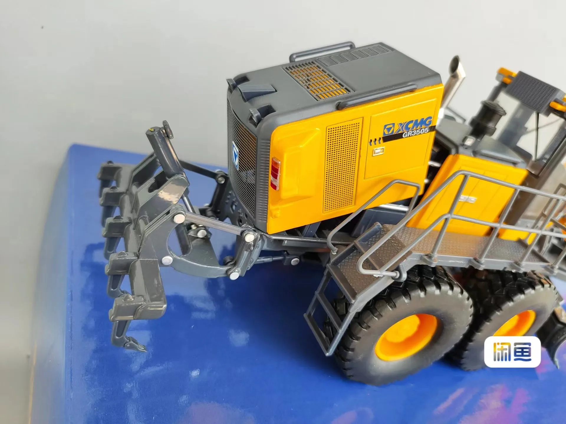 New Arrival,Alloy Model Gift 1:35 Scale XCMG GR3505 Motor Grader Engineer Machinery DieCast Toy Model For Collection,Decoration