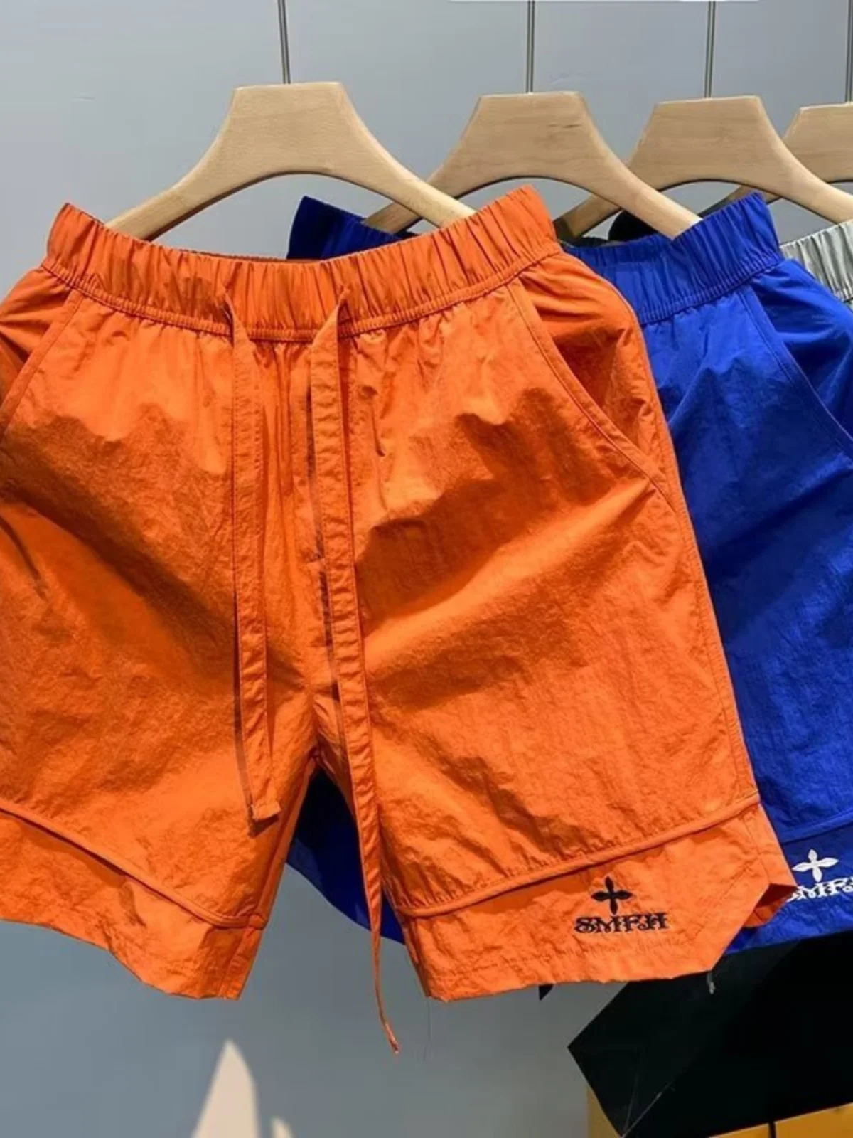 

Мужские летние американские модные спортивные штаны с вышивкой крестиком, тонкие повседневные пляжные брюки из ледяного шелка Qui Dry