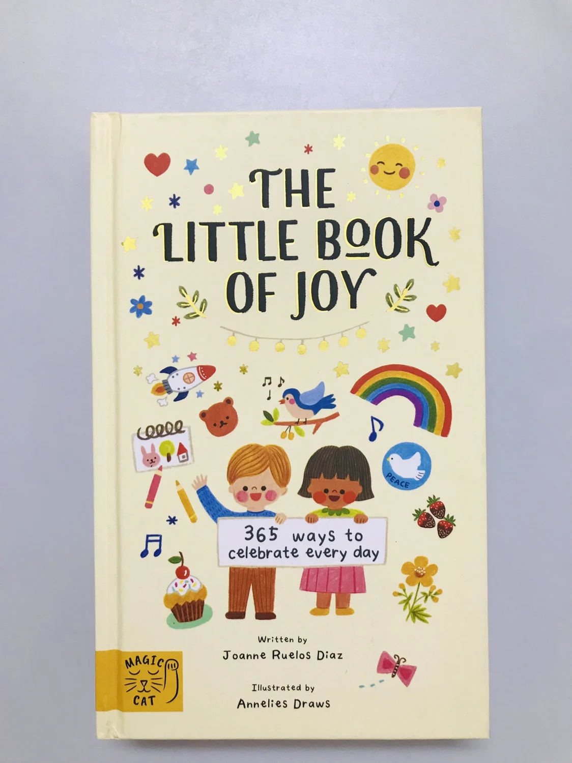 

Genuine Thick 365 Happy Little Things Good-looking Handbook English Book The Little Book Jor Super Hot Hot Sale