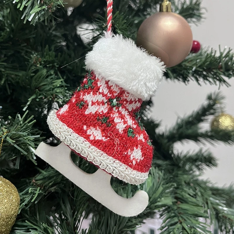 Hot Selling Christmas Decoration Knitted Plush Skating Shoes Pendant Christmas Tree Decoration Pendant