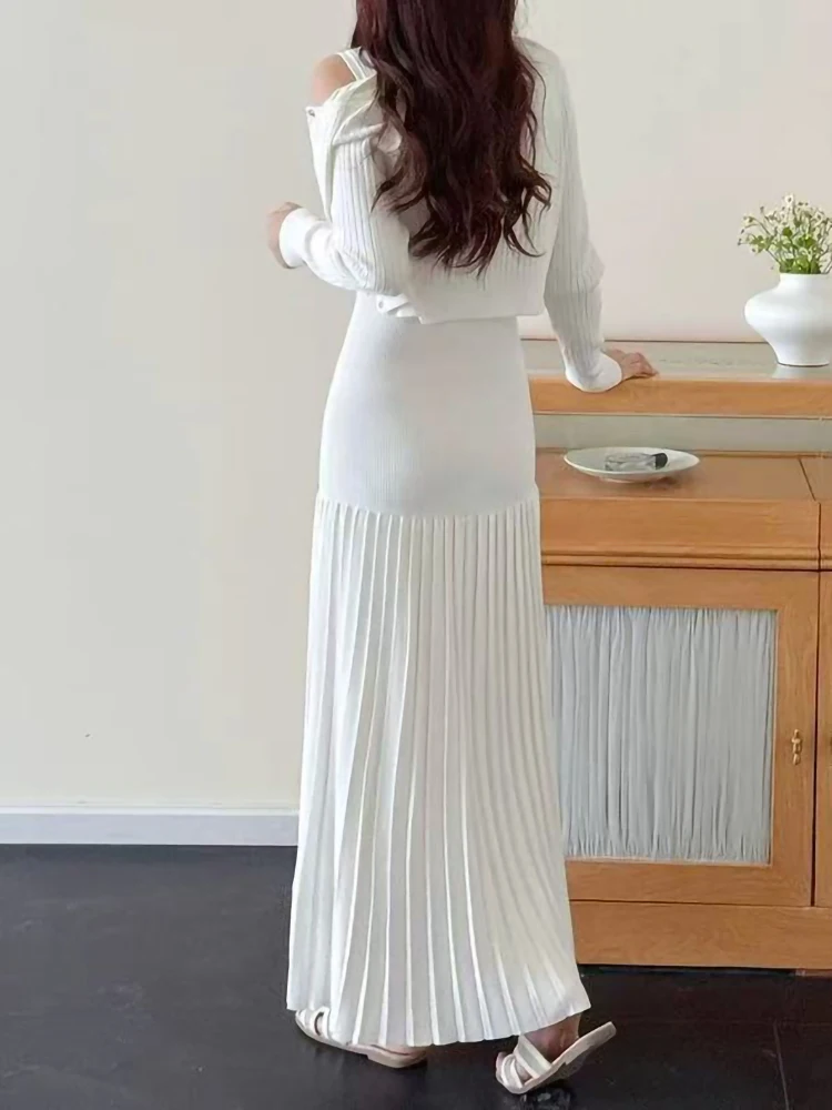 2025 Summer New White Sexy Deep V-Neck Tank Dress women Elegant Temperament Single-Breasted Splicing Pleated Long Robe Ladies