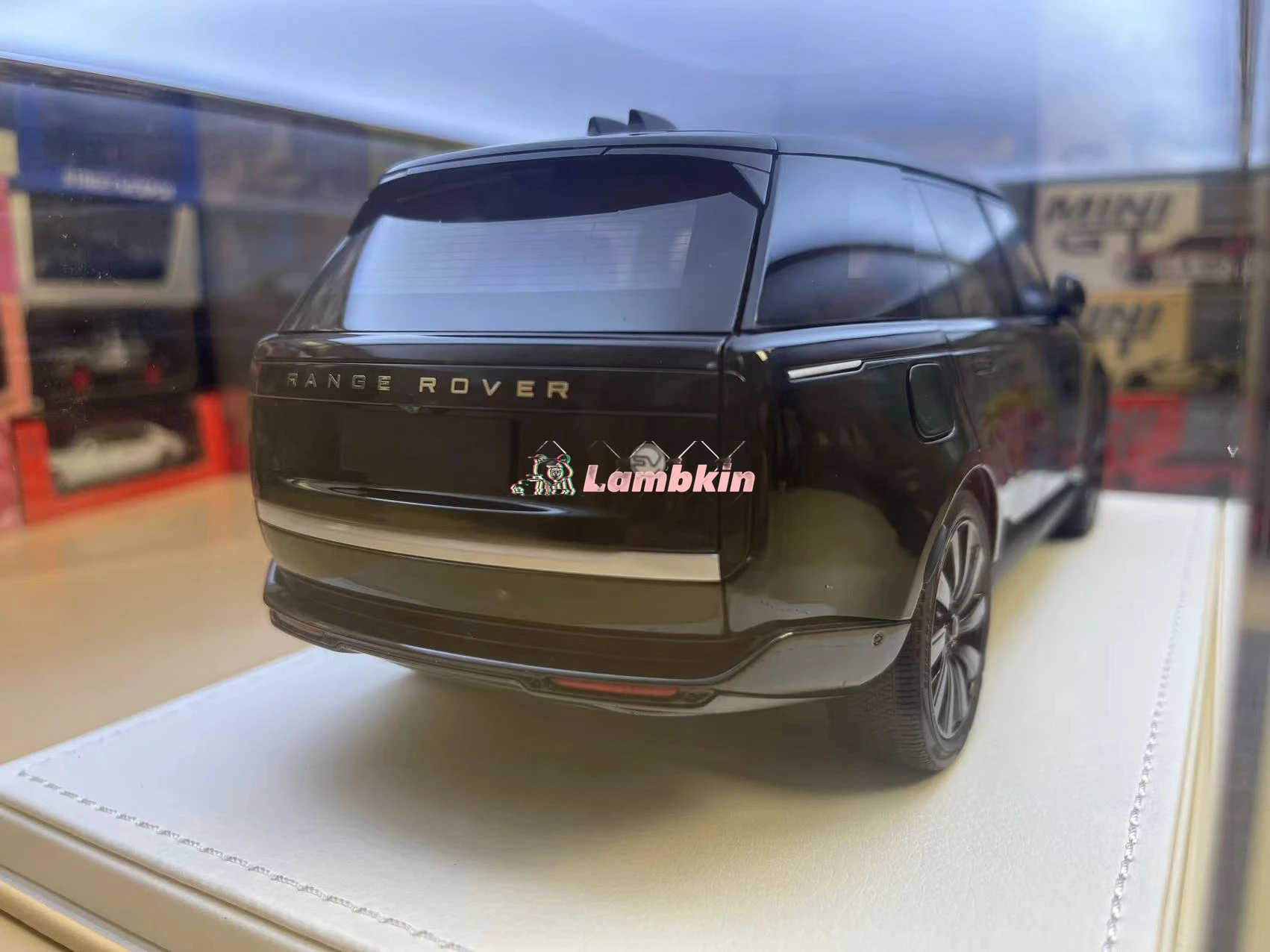 Chegada mais recente lcd 1/18 2022 range rover premium genesis longa distância entre eixos edição simulação liga de metal modelo carro coleção presente