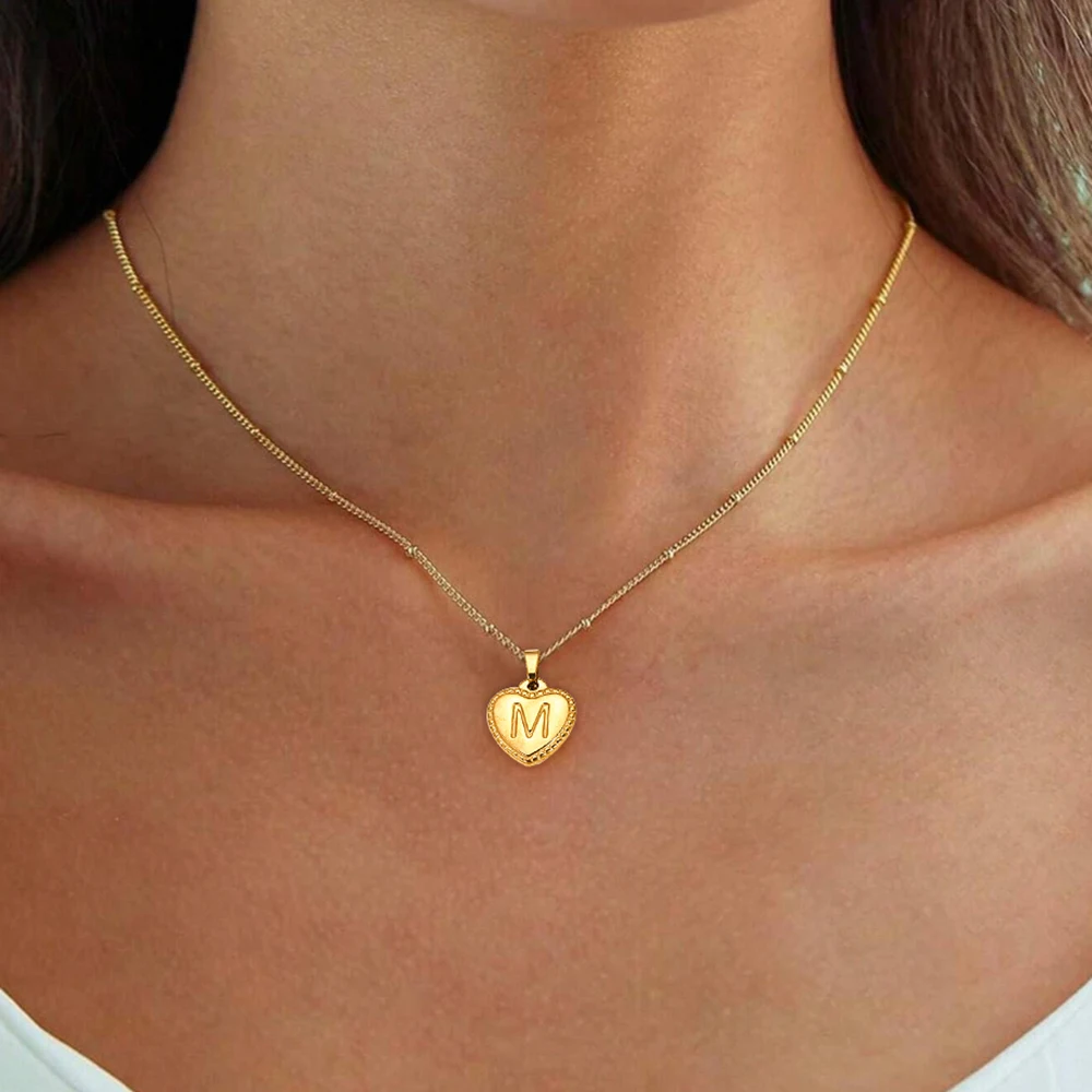 DOTIFI Stainless Steel 26 Letters A-Z Three-Dimensional Peach Heart Pendant Necklace Female Simple Design Collarbone Chain