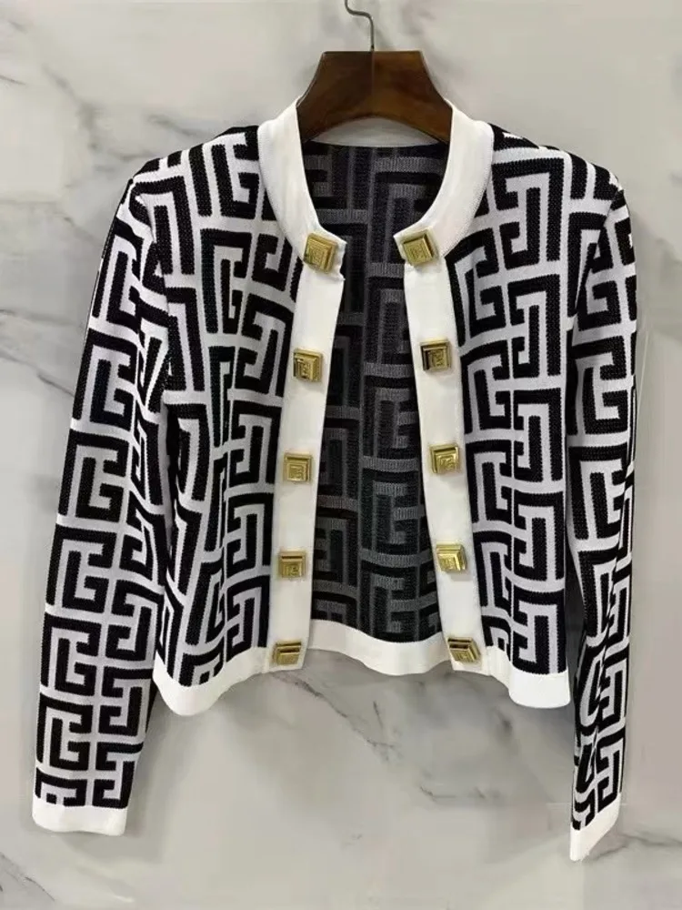 Vintage Fashion Geometric Pattern Cardigan lavorato a maglia donna manica lunga top corti 2024 New Chic Slim Jacket Casual Buttons maglione