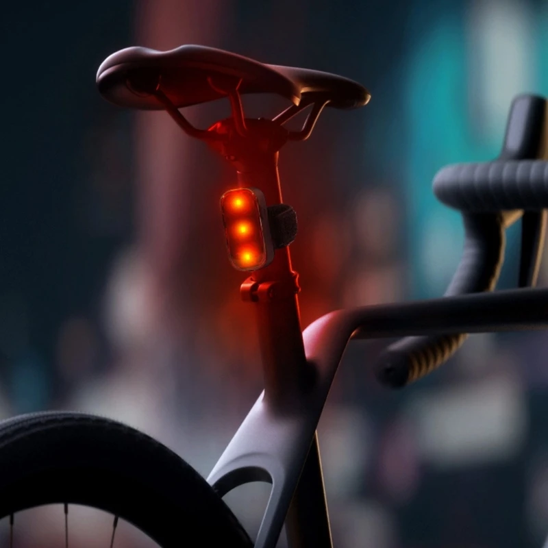  Intelligent Bikes Tail Light Brake Sensing Bike Rear Light Waterproofs Bicycles Back Light USB Rechargeable Cycling Ligh