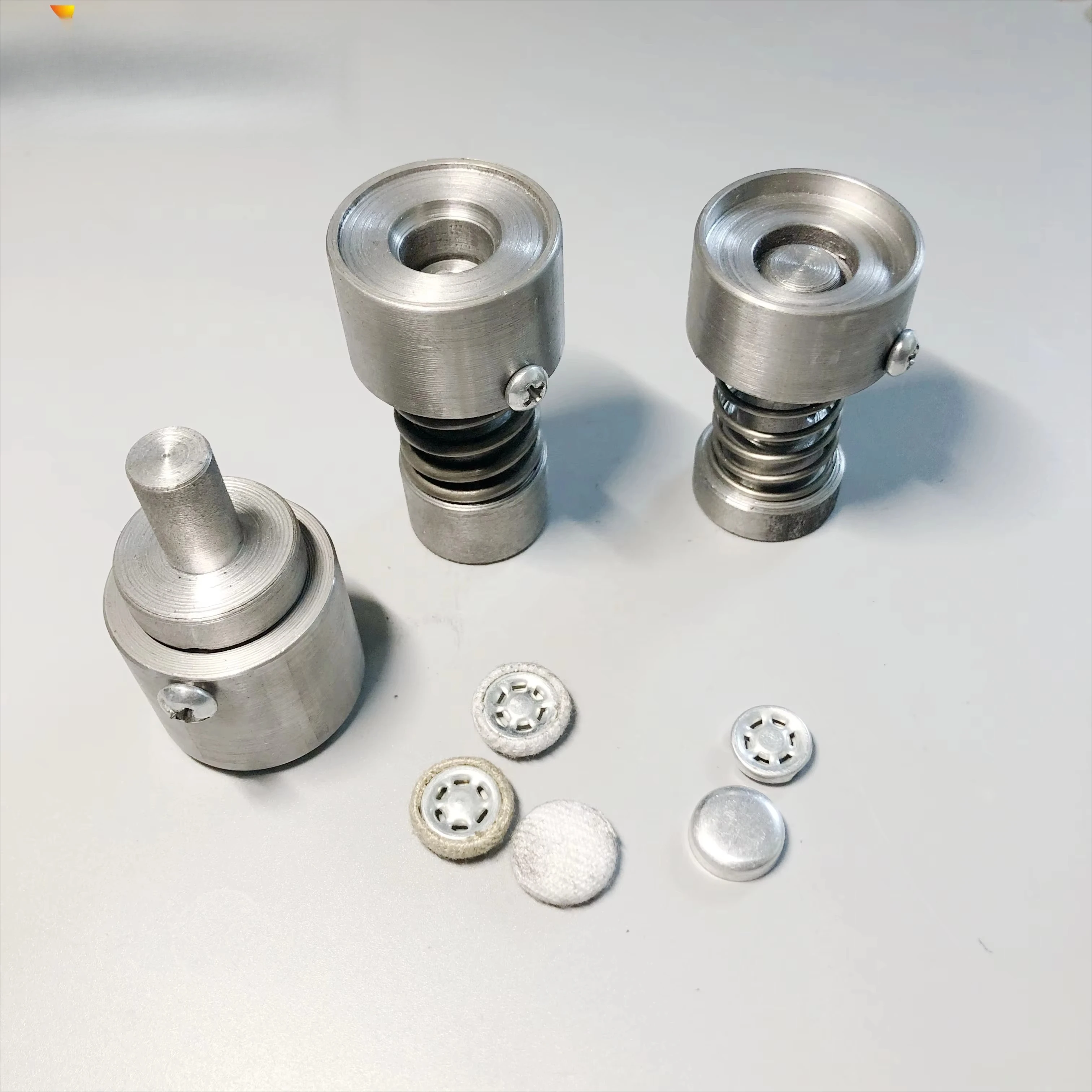 

Professional Customized Industrial Fabric Covered Button Moulds