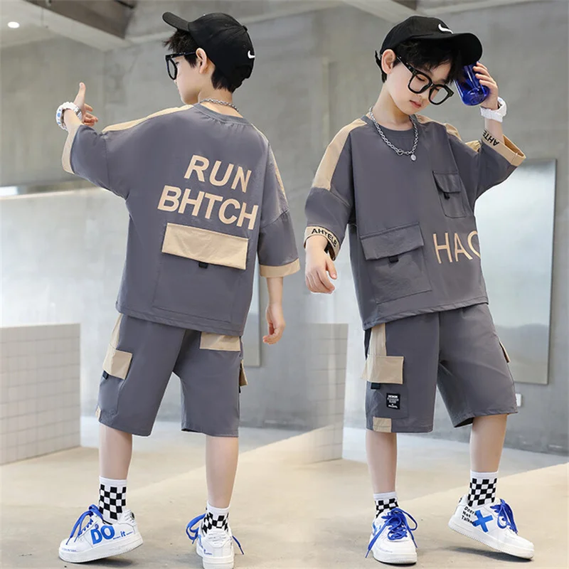 Summer suit for boys 2024 Summer new short-sleeved two-piece sports for kids ages 6-15