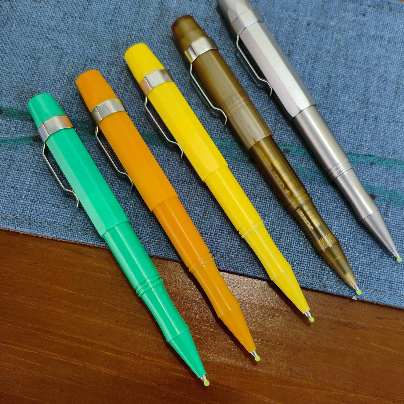 

1PC EDC Pocket Tool Octagonal Tip G2 Ballpoint Pen Writing Signature Pen Titanium Alloy PEI SkyLine