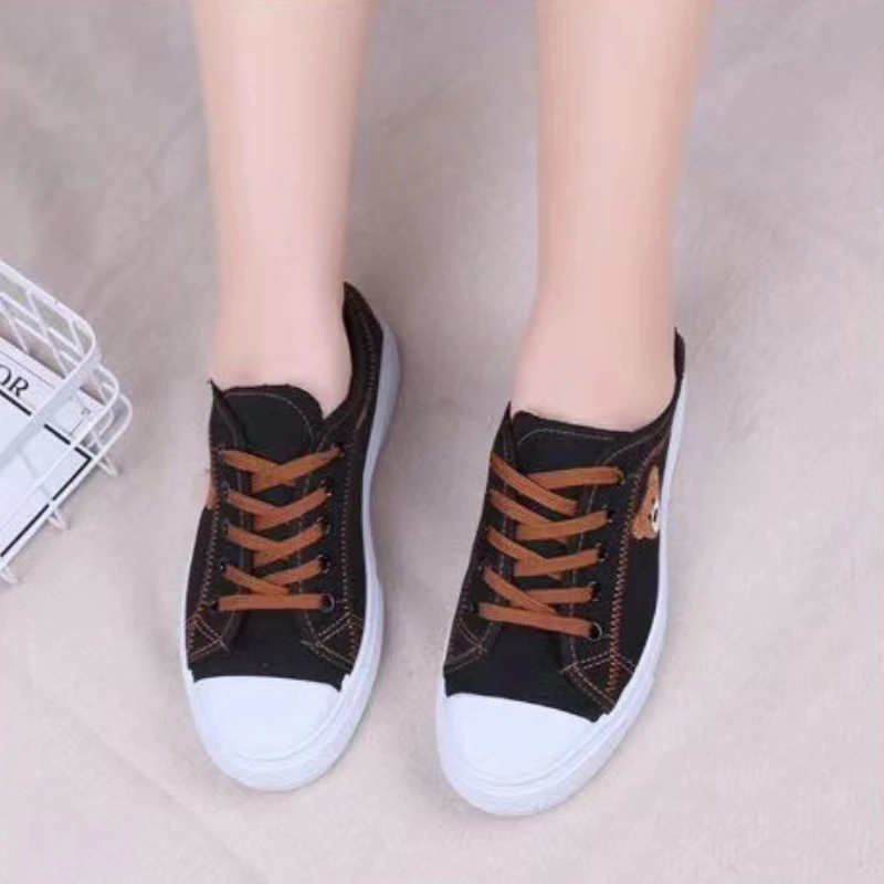 New Spring Canvas Shoes Women Bear Sports Shoes Fashion Lace Up Female Students Flat Casual Shoes Sneaker Flats Footwear