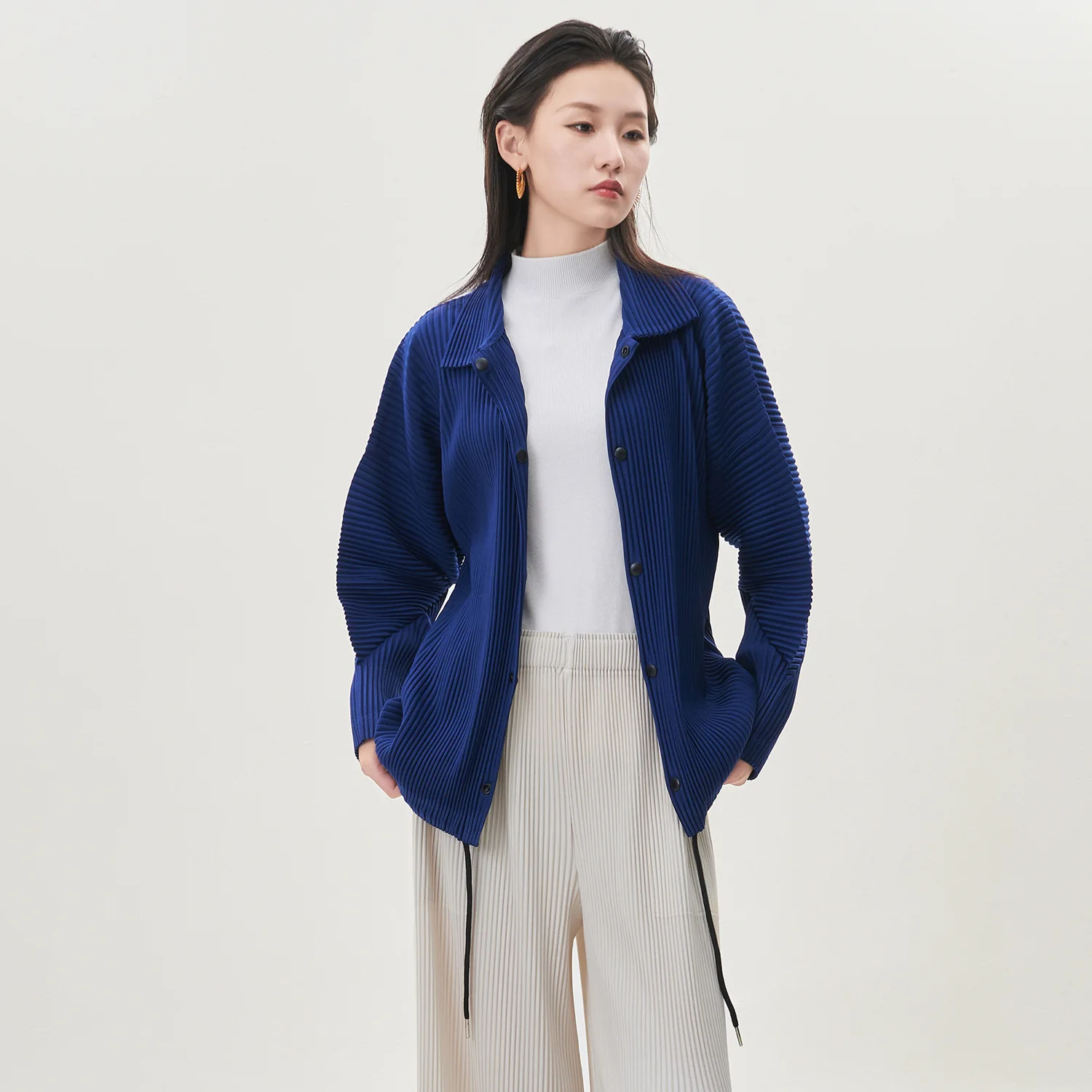 

Женская куртка с воротником с чувством, роскошная мода, осень-зима, плотный стиль, свободный и стильный универсальный женский кардиган с капюшоном