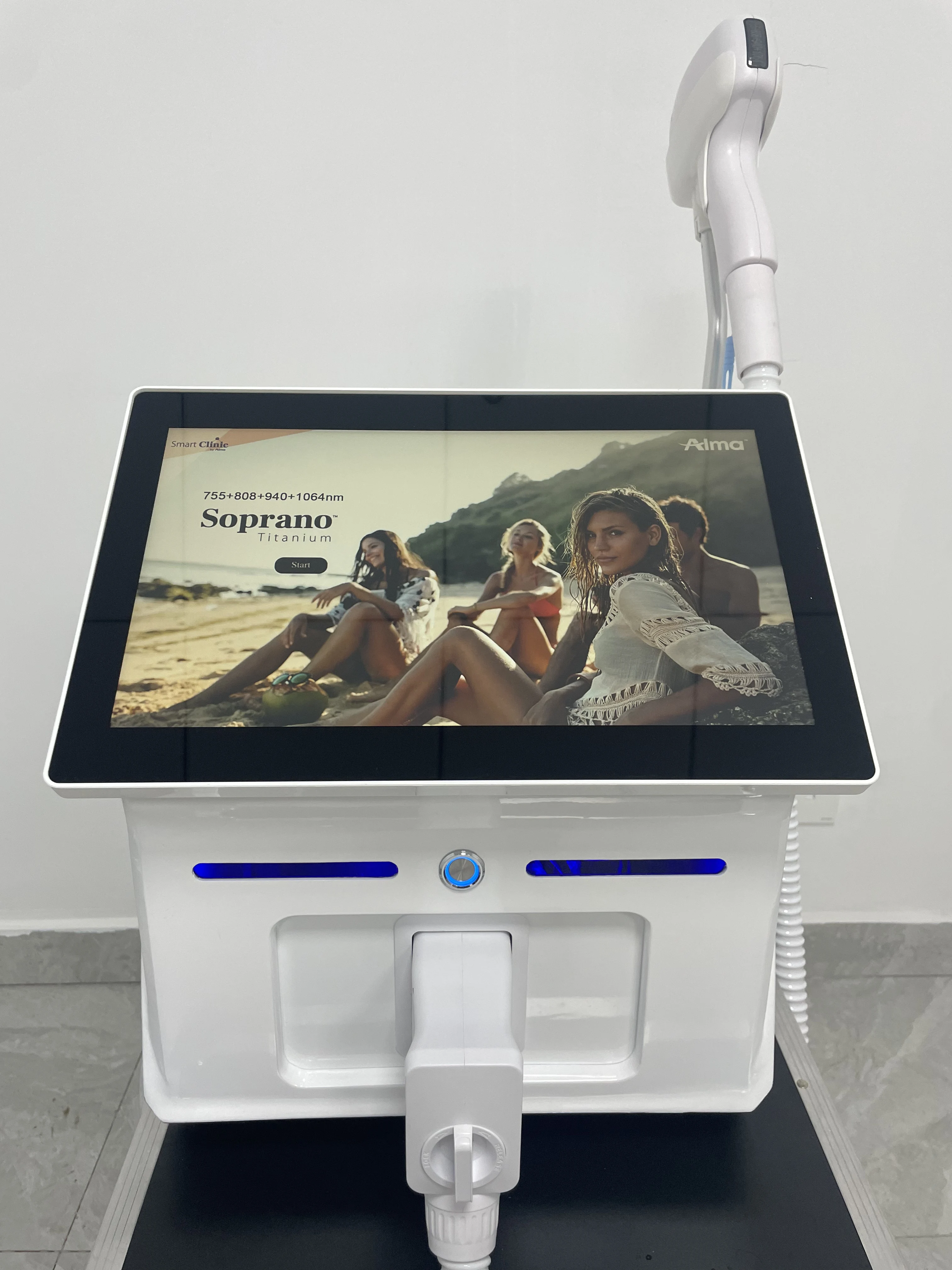 

Soprano Best Hair Removal Laser Brand New Black Ice Platinum Cooling System 808nm Diode Laser Hair Removal Machine 4 Wavele
