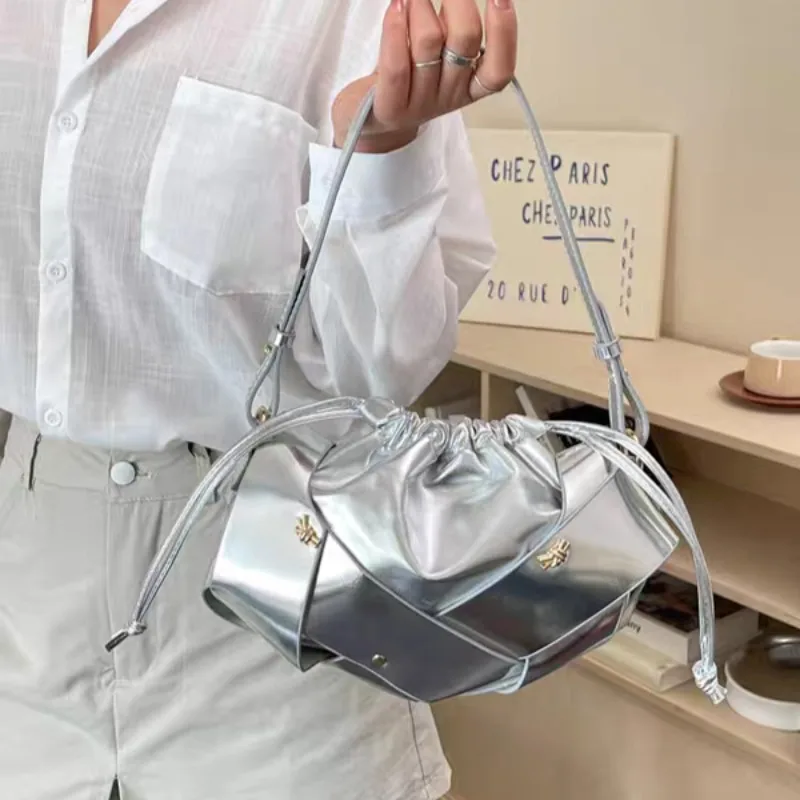 Premium Leather Woven Shoulder Bag Classic Retro Drawstring Cloud Handbag French Elegant Simple Solid Color Crossbody Bag New
