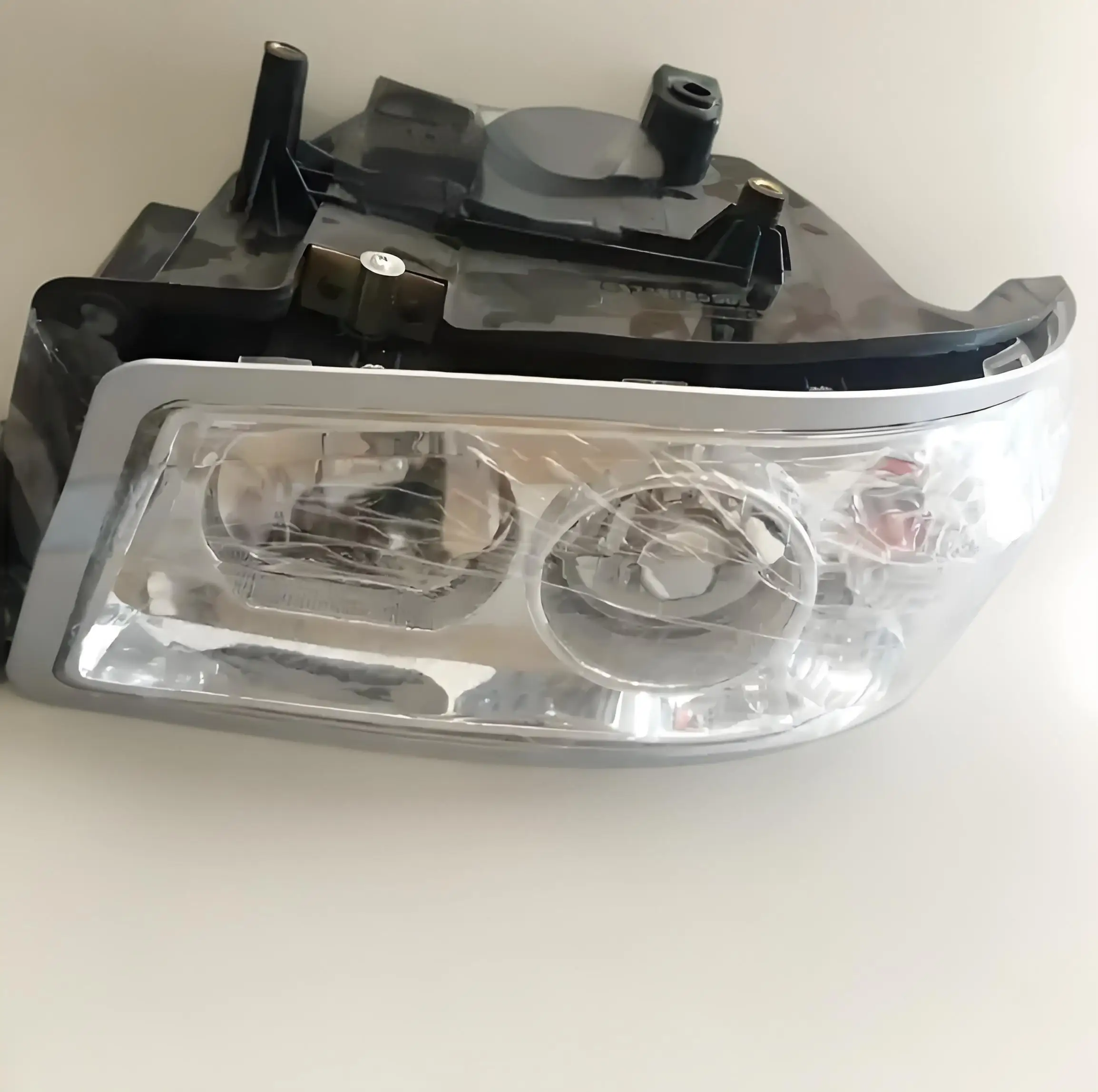 WG9719720001 WG9719720002 Head lamp for HOW-O