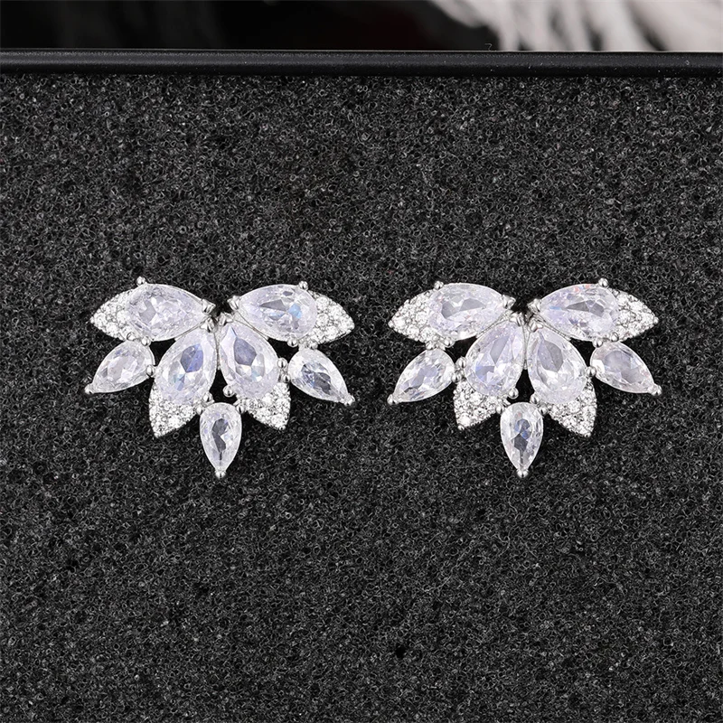 Huitan Newly Designed Women Earrings with Pear Cubic Zirconia Crystal Temperament Aesthetic Lady Earrings Wedding Party Jewelry