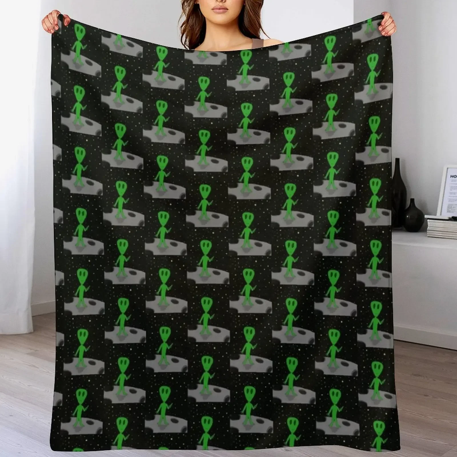 

Alien in Space Throw Blanket Thin Soft Blanket for Summer Night Sleeping