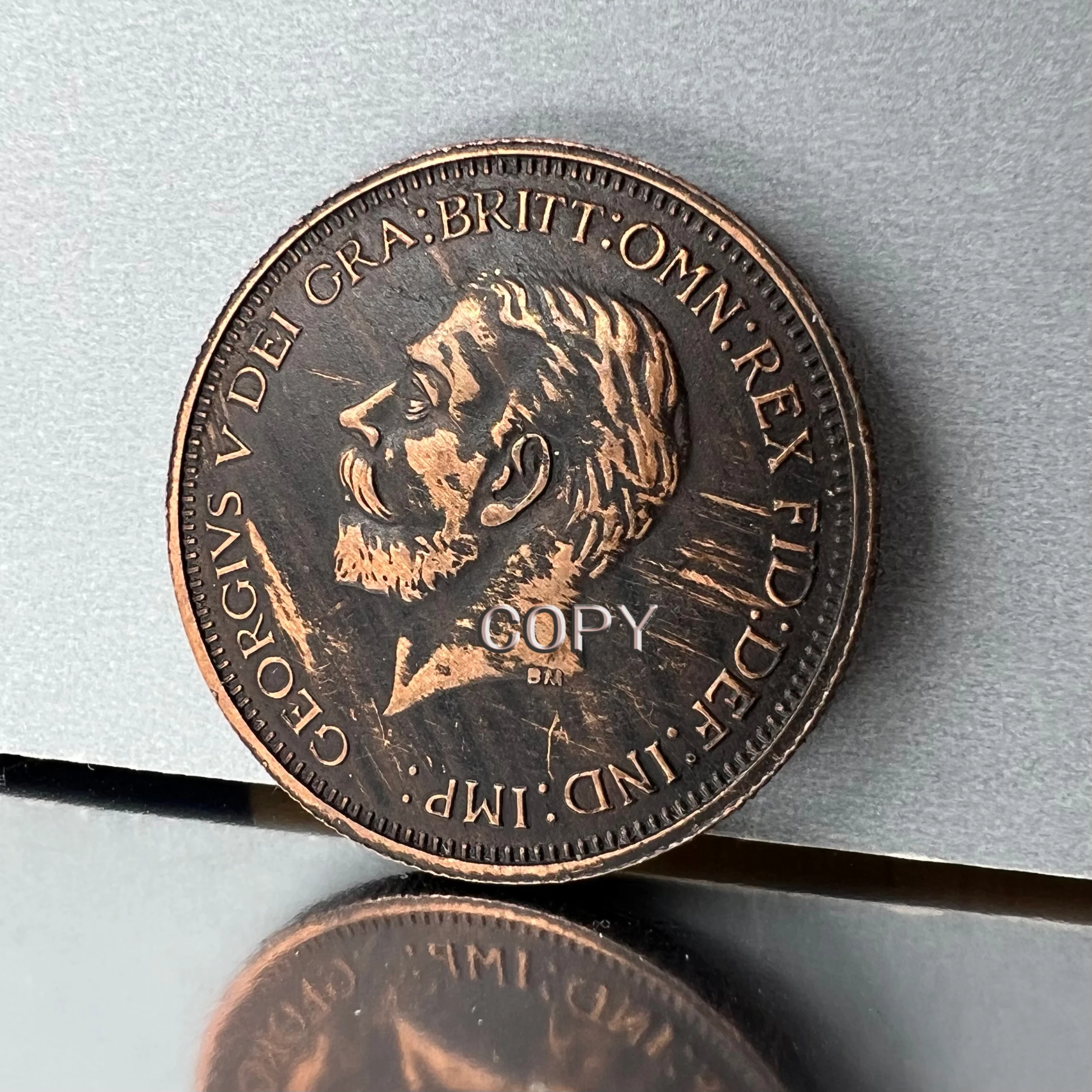 

1933 Queen Of Great Britain Red Bronze Plating Sell Old Replica Metal Coins Collectible Figurines Coin Poker Chips