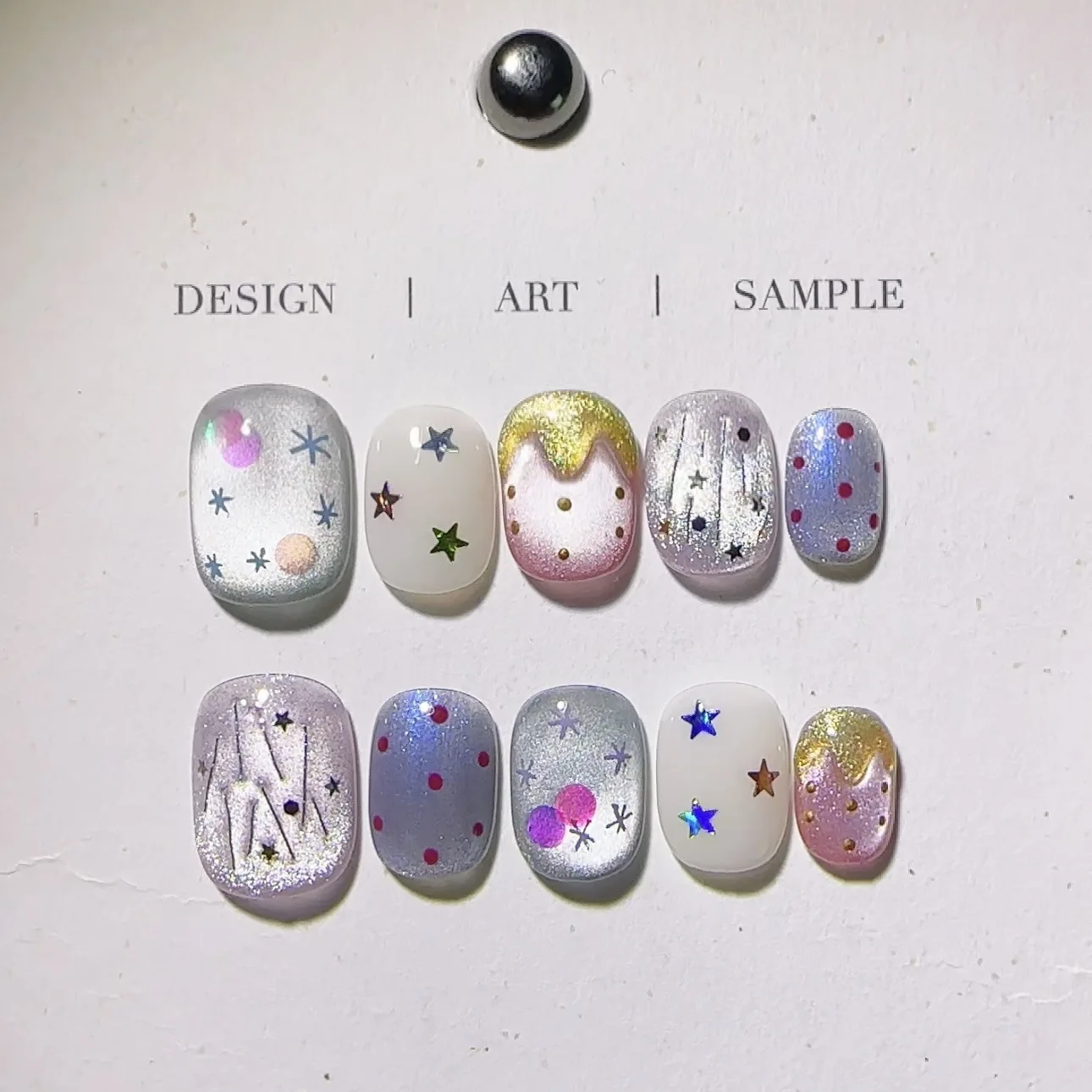 

10pcs Handmade Press on Nails Tips Cat's Eye Short Square Round False Nails Art Finished Strawberry Star Design Fake Nail Sets