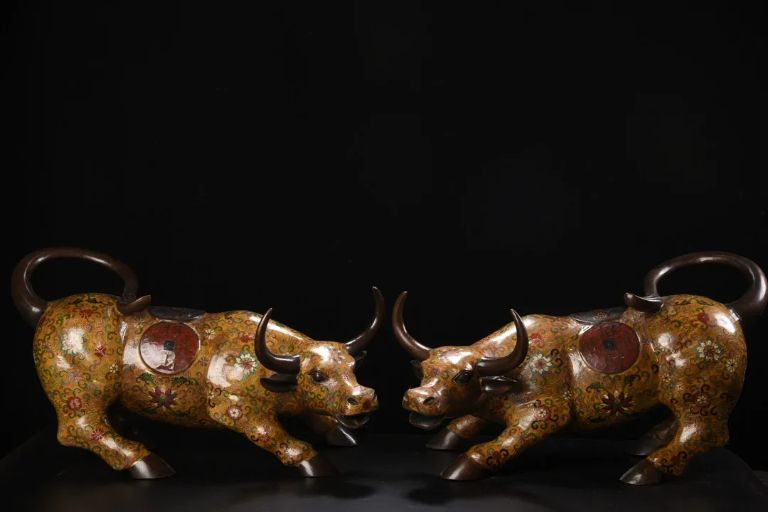 

22"Tibetan Temple Collection Old Bronze Cloisonne Enamel Bull Cow Statue Cattle Bullfighting A pair Amass wealth Ornaments