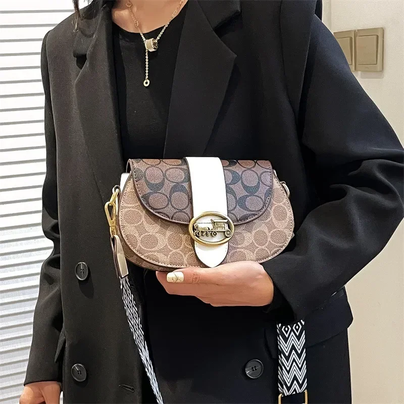 

2025 Model Designer Style Saddle Bag Purse with Luxurious Underarm Texture, Suitable for Both Daytime and Nighttime Use.