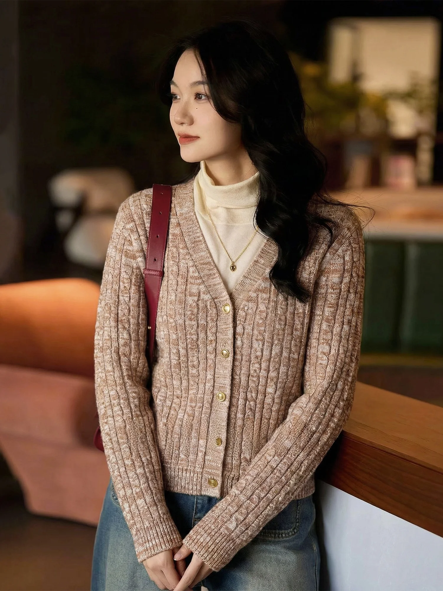 

Chivirin Vintage V-Ne Knitted Woolen Cardigan Women's Autumn Winter Thiened Sweater Versatile Outerwear Regular Fit Long ...