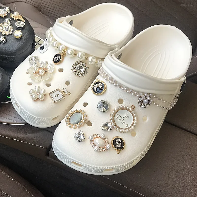 Shoe Charm DIY Pins Diamond Pearl Chain Garden Shoes Decoration Buckle for Hole Shoe Charms Set Accessories Kid Girls Gift