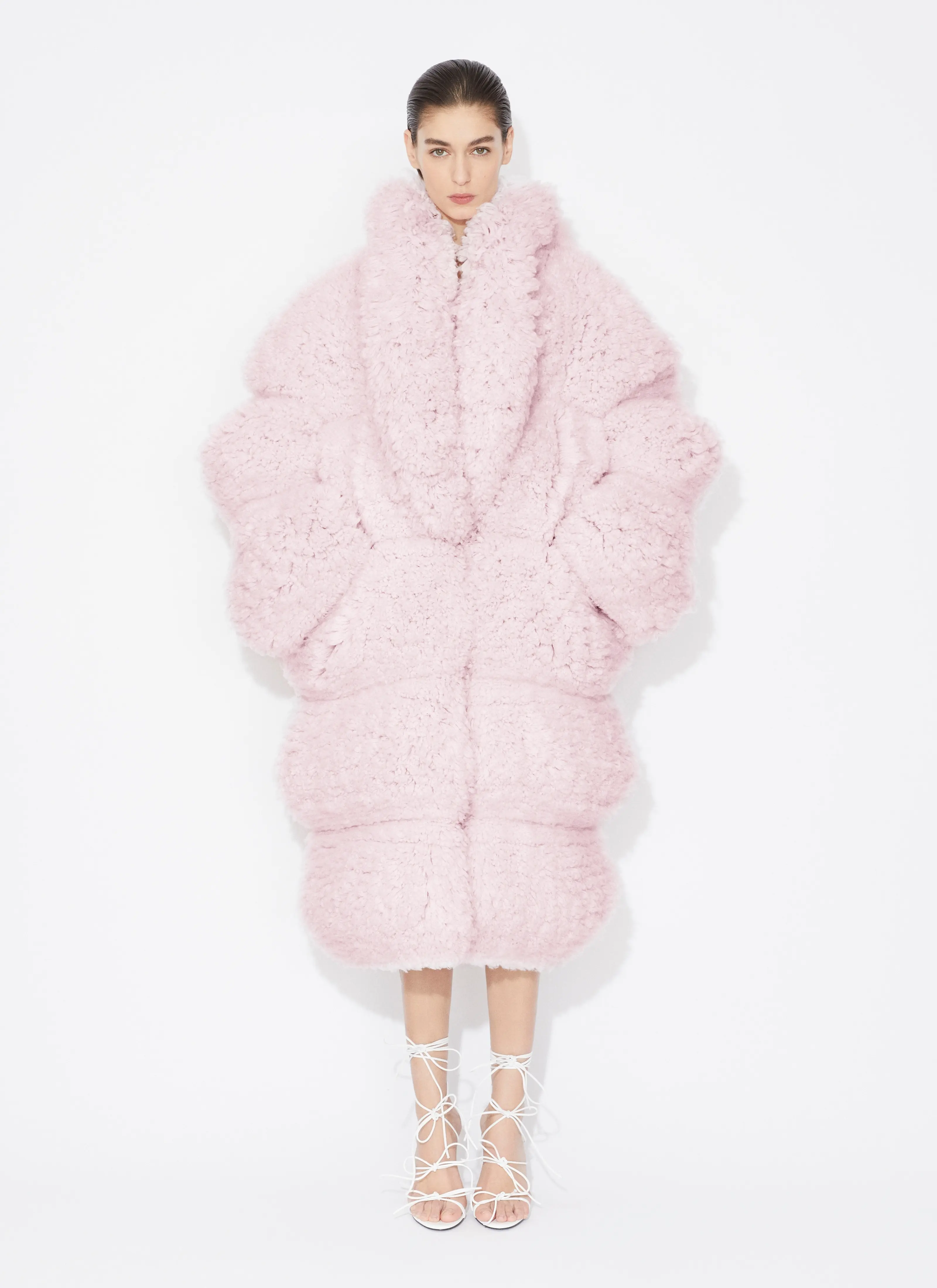 2025 Fashion New ALAIA Fur Coat Long Coat High Quality Designer Handmade Women's Wear