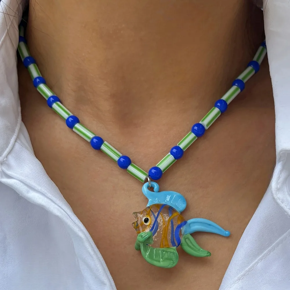 Tropical Island Charm Fish Necklace Fun Ocean Colorful Glass Seahorse Pendant Vacation Style Clavicle Chain Beaded Necklace