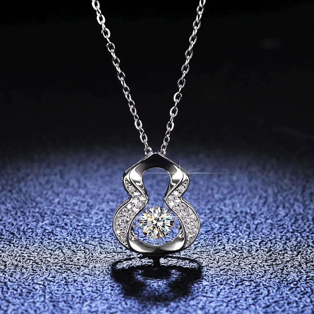 18K gold D color moissanite necklace for women gourd silver diamond pendant PT950 white gold moissanite clavicle chain