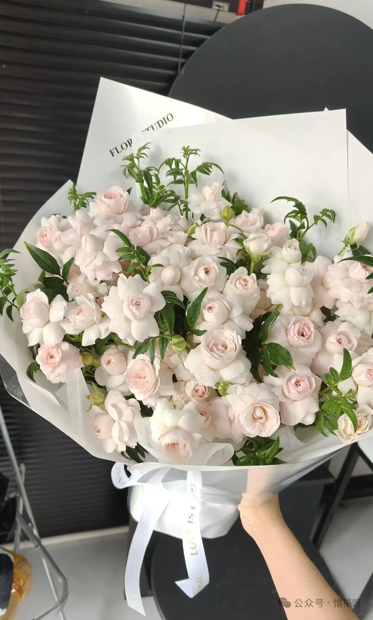 بطارية ليثيوم 12 فولت 200 أمبير 300 أمبير في الساعة 12 فولت/24 فولت 100 أمبير LiFePO4 مع BMS محسنة 8000-15000 دعم الدوائر العميقة في السلسلة/المتوازية #1